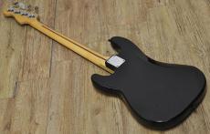 Fender Standard Precision Bass_2