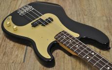 Fender Standard Precision Bass_8