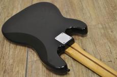 Fender Standard Precision Bass_11