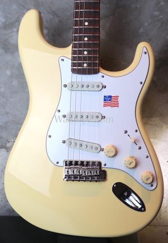 Fender USA Yngwie Malmsteen Signature Stratocaster / Rosewood (3)