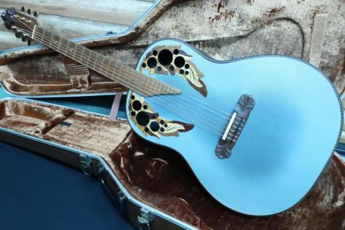 Ovation Super Adamas 1687-8 / Blue・Deep Bowl・Non Cutaway・Double Adamas Epaulet・Clear guard・Graphite Top・Lyrachord Side and Back・Wood knob・Mono and Stereo out 【With Original Brown Case】 1984年製