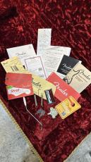 Fender New American Vintage 56 Stratocaster 2-Color Sunburst 2013_10