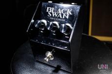 TOKYO EFFECTOR BLACK SWAN