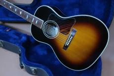 Gibson Custom Shop Nick Lucas RE-ISSUE / Script Logo・Original peg・Solid Spruce Top・Solid Figured Maple Side and Back・Rectangular Bridge and Long Saddle・Fire stripe Pick-guard【With Original Hard Case】1998年製_2
