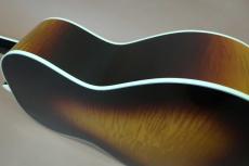 Gibson Custom Shop Nick Lucas RE-ISSUE / Script Logo・Original peg・Solid Spruce Top・Solid Figured Maple Side and Back・Rectangular Bridge and Long Saddle・Fire stripe Pick-guard【With Original Hard Case】1998年製_4