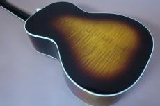 Gibson Custom Shop Nick Lucas RE-ISSUE / Script Logo・Original peg・Solid Spruce Top・Solid Figured Maple Side and Back・Rectangular Bridge and Long Saddle・Fire stripe Pick-guard【With Original Hard Case】1998年製_7