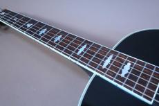 Gibson Custom Shop Nick Lucas RE-ISSUE / Script Logo・Original peg・Solid Spruce Top・Solid Figured Maple Side and Back・Rectangular Bridge and Long Saddle・Fire stripe Pick-guard【With Original Hard Case】1998年製_9
