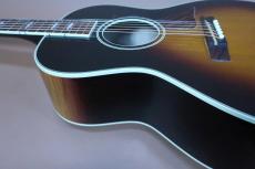 Gibson Custom Shop Nick Lucas RE-ISSUE / Script Logo・Original peg・Solid Spruce Top・Solid Figured Maple Side and Back・Rectangular Bridge and Long Saddle・Fire stripe Pick-guard【With Original Hard Case】1998年製_13