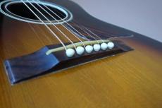 Gibson Custom Shop Nick Lucas RE-ISSUE / Script Logo・Original peg・Solid Spruce Top・Solid Figured Maple Side and Back・Rectangular Bridge and Long Saddle・Fire stripe Pick-guard【With Original Hard Case】1998年製_14