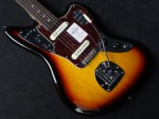 Fender Made in Japan Traditional 60s Jaguar 3-Color Sunburst_3