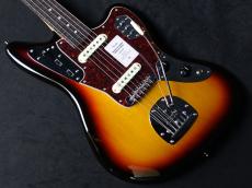 Fender Made in Japan Traditional 60s Jaguar 3-Color Sunburst_3