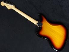 Fender Made in Japan Traditional 60s Jaguar 3-Color Sunburst_6