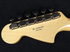 Fender Made in Japan Traditional 60s Jaguar 3-Color Sunburst_9