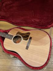 Gibson J-35 30s Faded_2