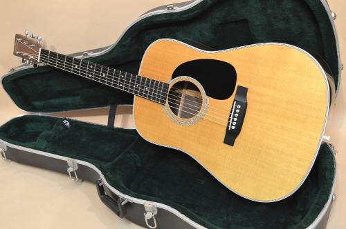 Martin D-28　2010年製