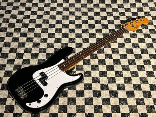 Fender Japan PB62-70US Modified