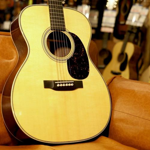 Martin 【即納可能】000-28 シリアルナンバー:2990760 【これぞ万能選手】【48回無金利分割可能】