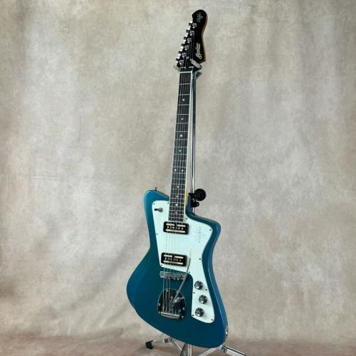 Baum Guitars Custom Shop Wingman, Lake Placid Blue