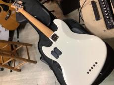 Sire Marcus Miller  V7 Alder 5st 2nd Generation  Antique White _8