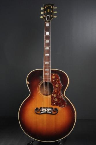 Gibson J-200