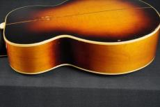 Gibson J-200_14