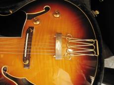 YAMAHA AEX1500 SUNBURST フルアコ　_3