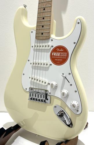Squier Affinity Series Stratocaster,Maple Fingerboard / Olympic White