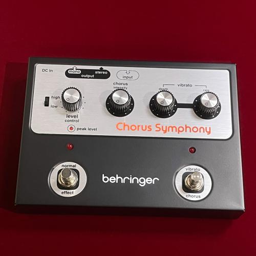 BEHRINGER CHORUS SYMPHONY 【WINTER SELECTION特価】【未展示在庫】
