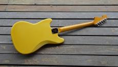 Fender Japan Mustang_3