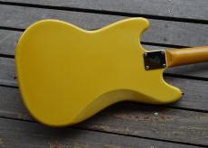 Fender Japan Mustang_4