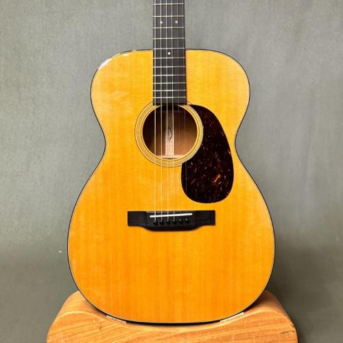 Martin 00-18 STD