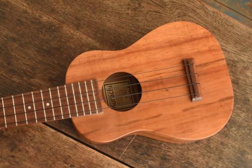 Kurachi Soprano Longneck SK-1