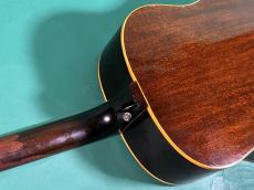 Gibson J-50_9