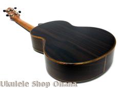 Akira Niihori Ukulele [Somali]テナー 表横:北米産ウォルナット/裏インディアンローズウッド1P #04027_9