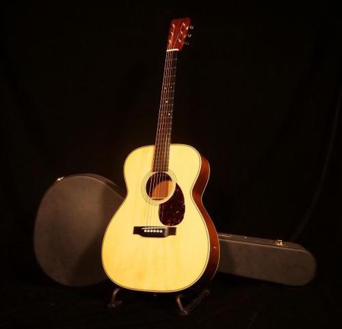 Headway OM-280 AM CUSTOM【百瀬恭夫氏製作スペシャルオーダーモデル アディロンダックスプルース×マダガスカルローズウッド 極上品の入荷です!】解説試奏動画ご覧頂けます。