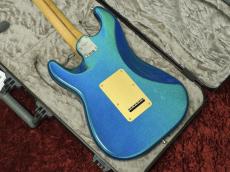 Fender Limited Edition American Ultra II Stratocaster HSS RMN Aurora Rainbow Metallic_4