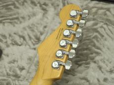 Fender Limited Edition American Ultra II Stratocaster HSS RMN Aurora Rainbow Metallic_8