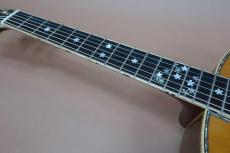 Terry's Casual TC-J7 Cherry / Head Abalone Trim・Top and Side and Back All Abalone Trim・Sakura Fubuki Inlay・Solid Spruce Top・Solid Option Honduras Rosewood Side and Back・Mahogany and Ebony 5P Neck【With T’sT Original _9