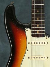 Fender 1963-1965 Strartocaster Sunburst_6