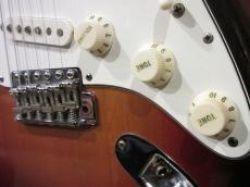 Fender 1982 American Vintage Series ‘62Stratocaster Sunburst_4