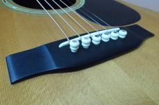 Martin D-45 / Vertical Logo・Solid Spruce Top・Solid Rosewood Side and Back・Solid Abalone Trim & Rosette・Hexagon Inlay・Solid Mahogany Neck and Square Rod・Ebony Fingerboard and Bridge・ Width at Nut 42.9mm 【With_14