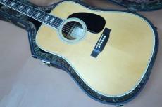 Martin D-45 JP CTM / Japan Custom・Engelmann Spruce Top・Rosewood Side and Back・Vertical Logo・D-45 Style Abalone Trim and Hexagons Inlay・・Mahogany 1P-Neck・Ebony Fingerboard and Bridge・Black Pick guard【With Ori_2