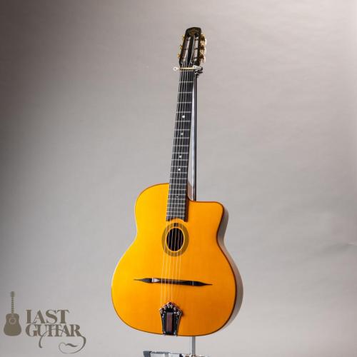 J.Castelluccia Daphne