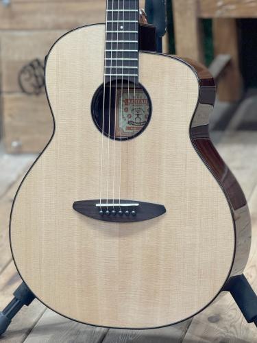 aNueNue aNN-LF28E #AN08389【実物写真】【店頭未展示品】【高性能ケーブルプレゼント!】【ONLINE STORE】