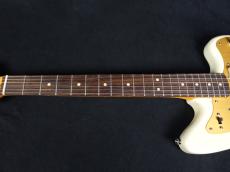 Squier J Mascis Jazzmaster Vintage White_4
