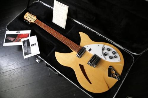 Rickenbacker 330 Mapleglo   2008 メイプルグロー 330MG (ナチュラル)セール期間限定価格