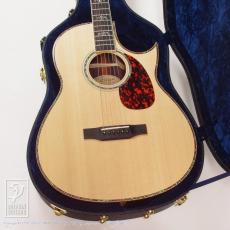 Larrivee C-10 Custom 12Fret (Angel Inlay)_10