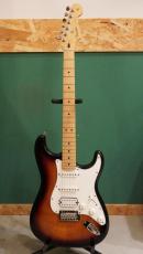 Fender 2021 Player Stratocaster HSS 3-Color Sunburst_11