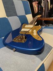 Squier 40th Anniversary Jazzmaster Gold Edition Lake Placid Blue_11