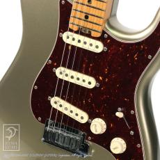 FENDER USA American Elite Stratocaster Champagne_13